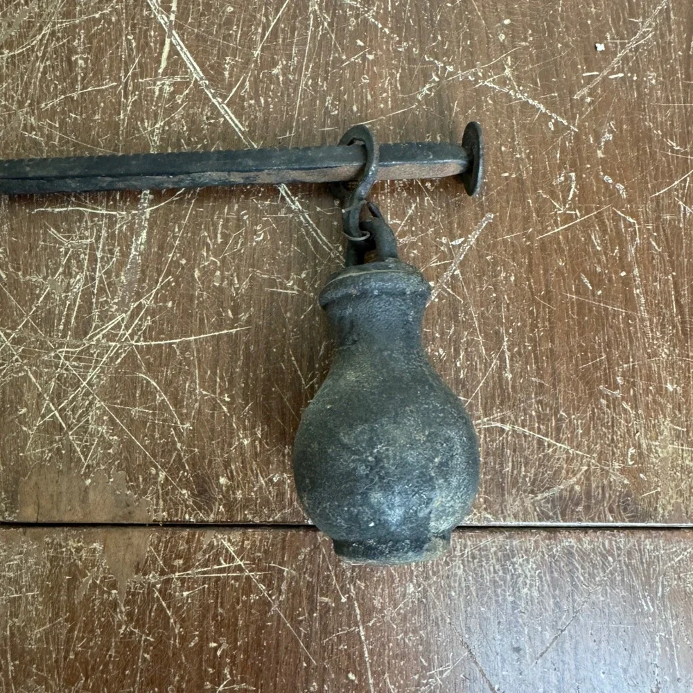 Vintage Antique Black Cast Iron Hanging Scale with Weight‎ Farmhouse Decor